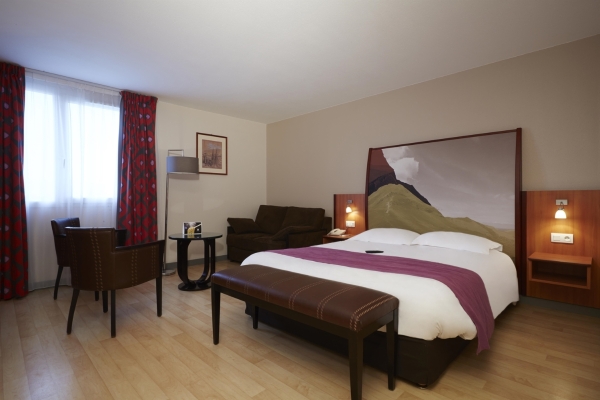 Hotel Kyriad CLERMONT FERRAND SUD - La Pardieu